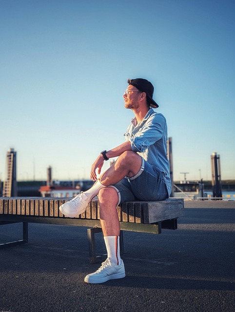 一则令人振 一则令人振